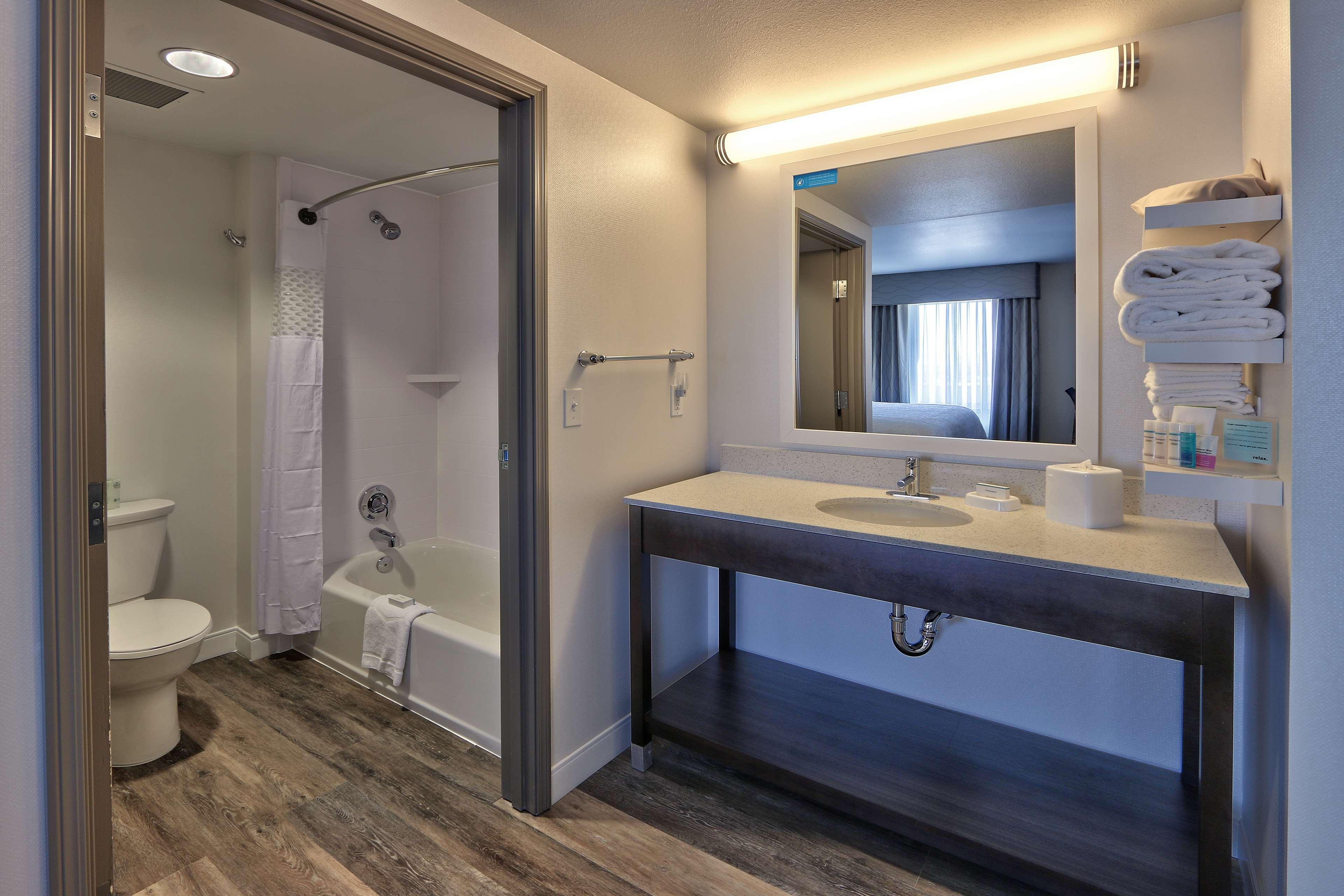 Hampton Inn & Suites Albuquerque Airport Esterno foto