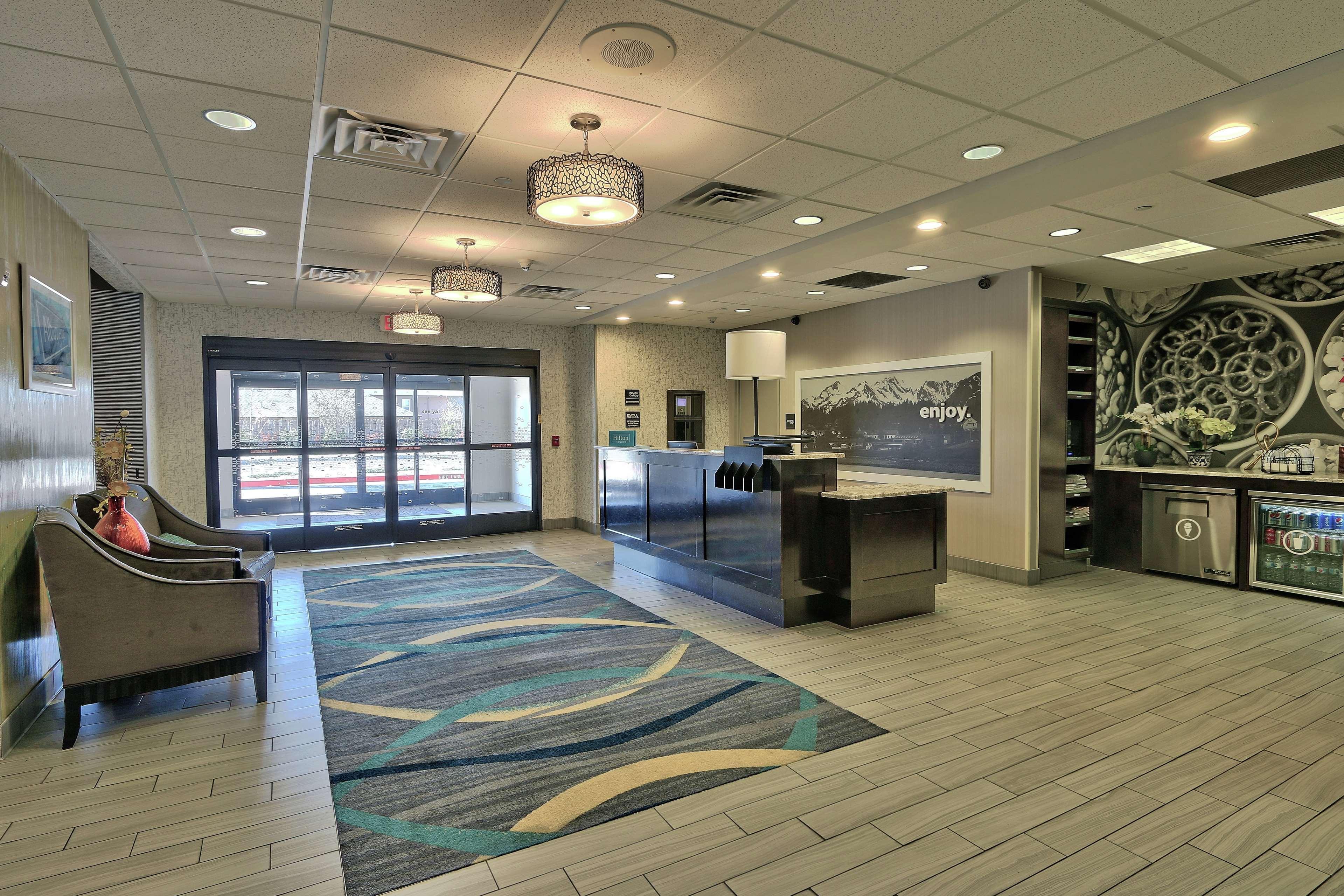 Hampton Inn & Suites Albuquerque Airport Esterno foto