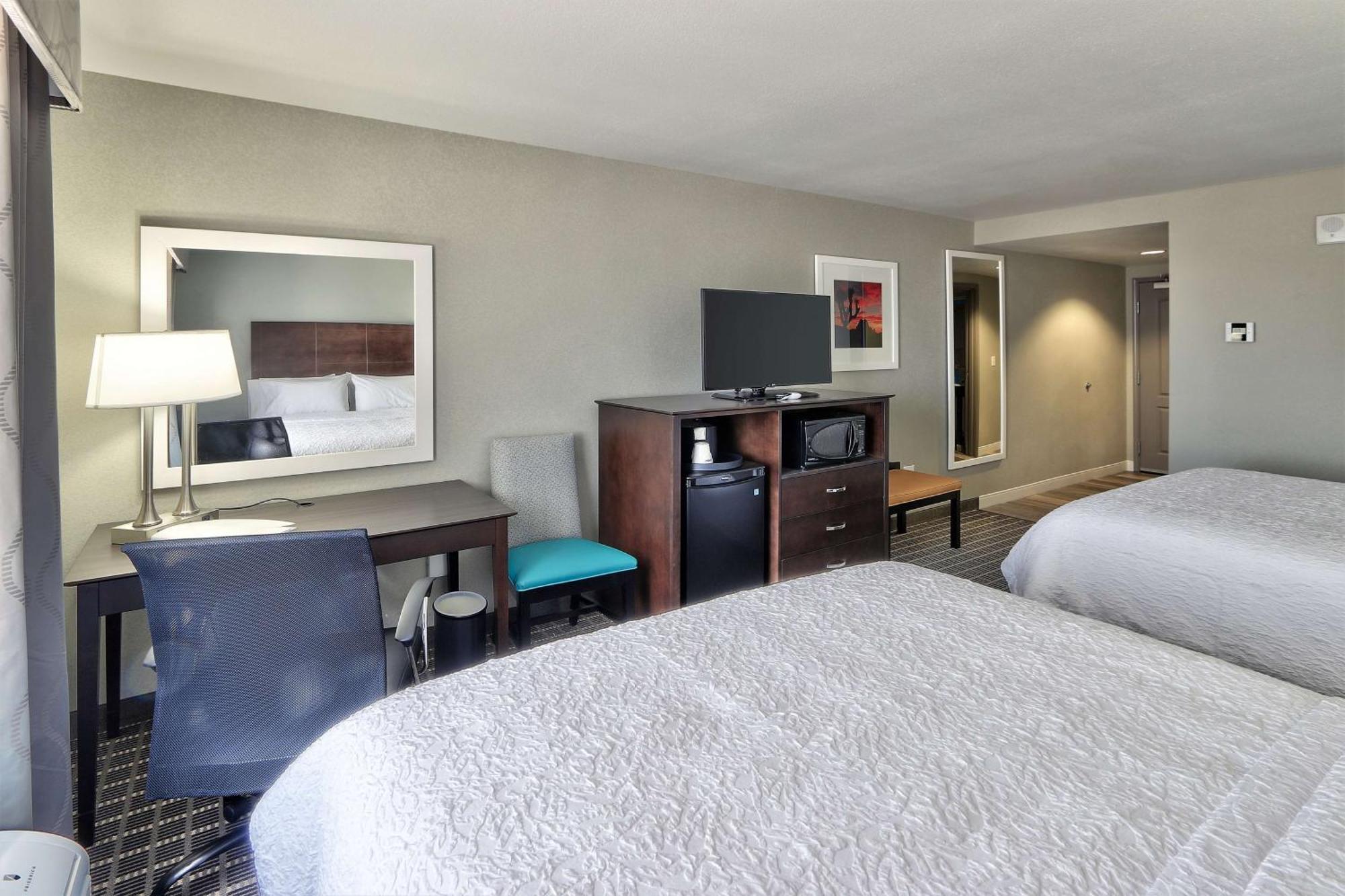 Hampton Inn & Suites Albuquerque Airport Esterno foto